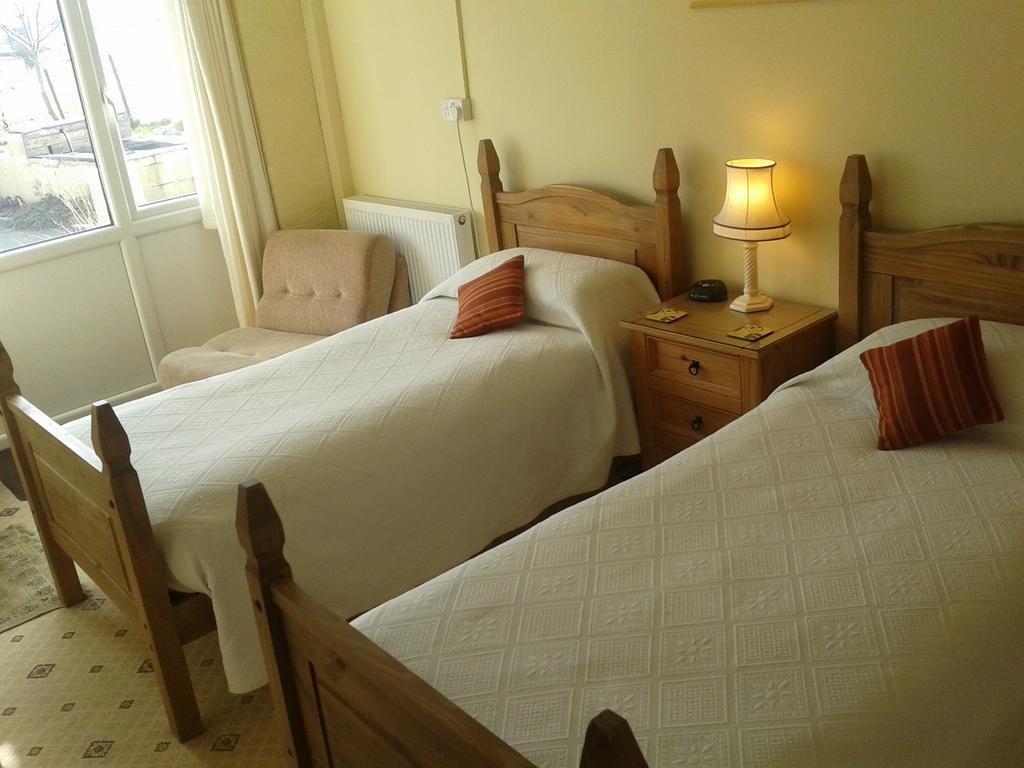 Groeslon Ty Mawr B & B Llanddeiniolen Room photo