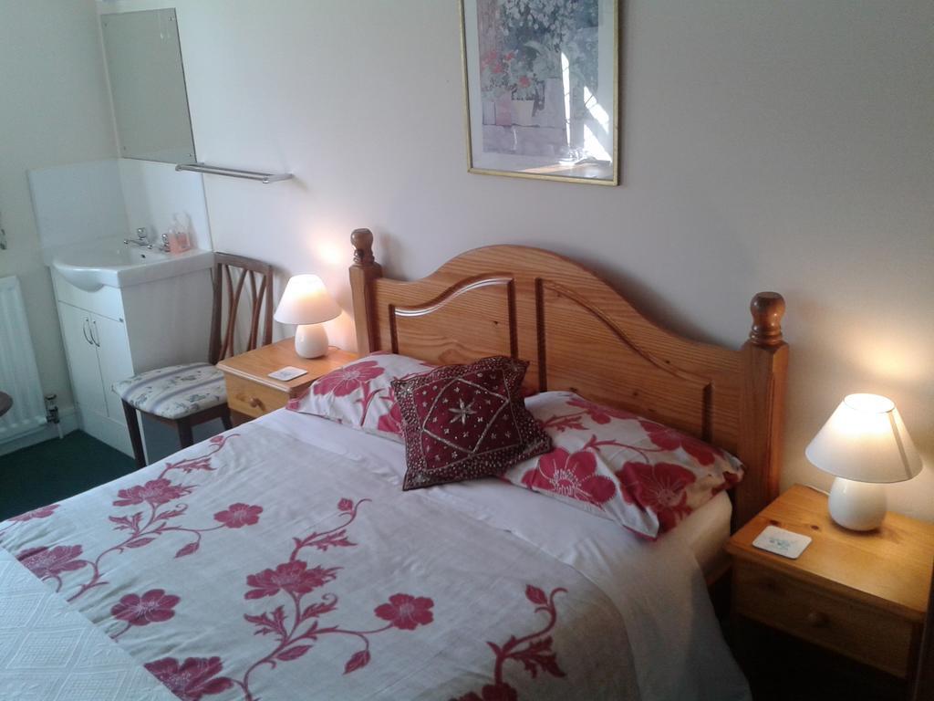 Groeslon Ty Mawr B & B Llanddeiniolen Room photo