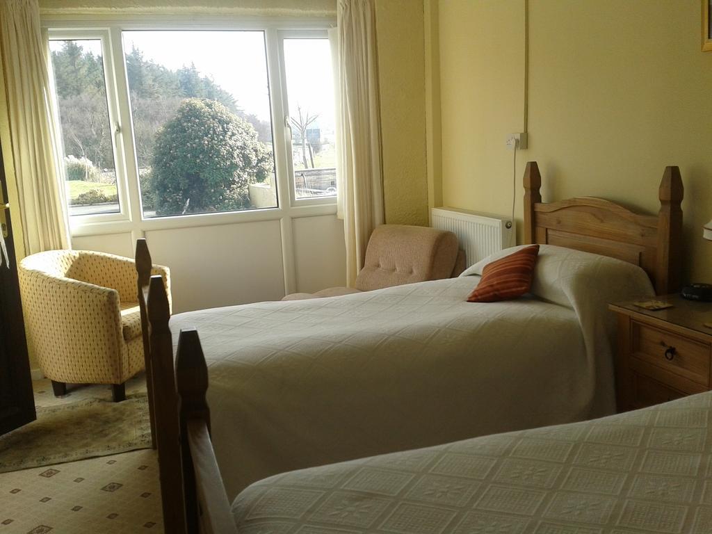 Groeslon Ty Mawr B & B Llanddeiniolen Room photo